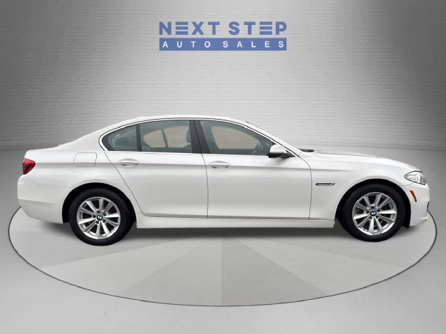 Used 2015 BMW 528i xDrive Sedan AWD/4WD image 9