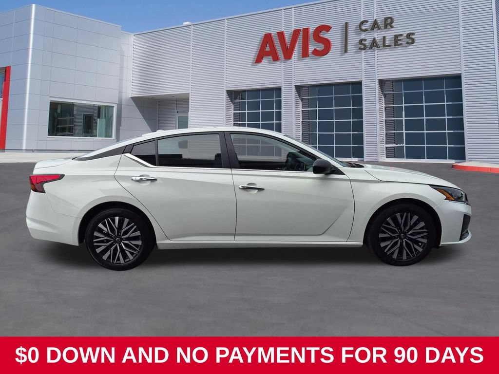 Used 2025 Nissan Altima 2.5 SV FWD image 5
