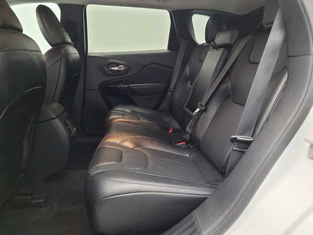 Used 2023 Jeep Cherokee Altitude Lux image 18