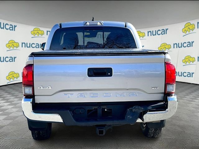 Used 2021 Toyota Tacoma SR5 AWD/4WD image 4