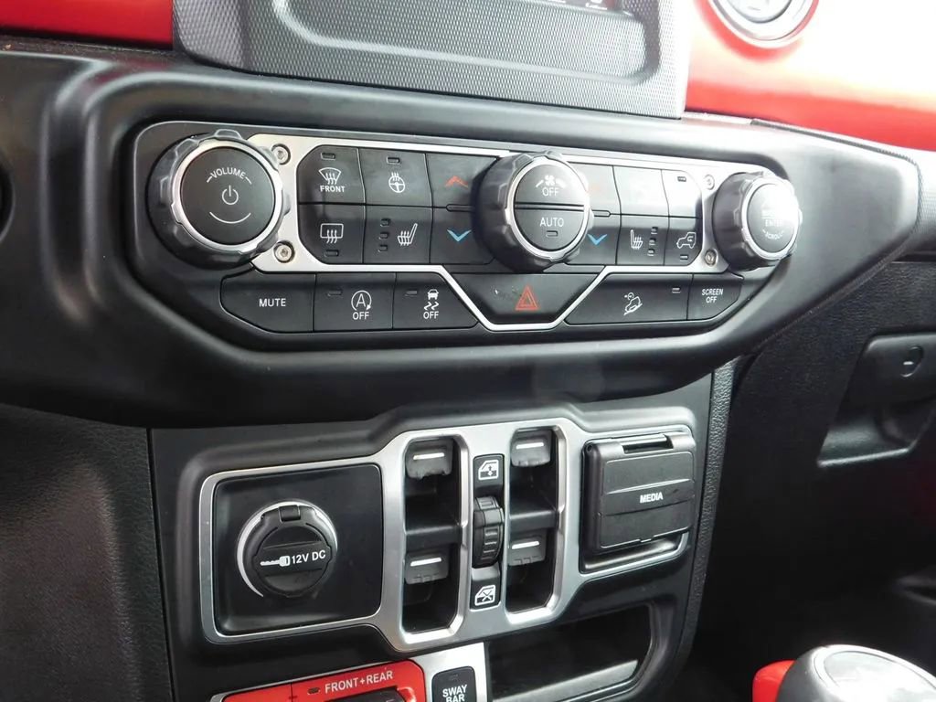 Used 2020 Jeep Wrangler Unlimited Rubicon w/ Dual Top Group image 21