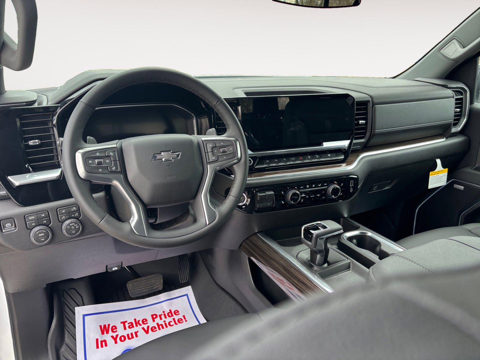 New 2026 Chevrolet Silverado 1500 RST w/ RST All Star Premium Package AWD/4WD image 10
