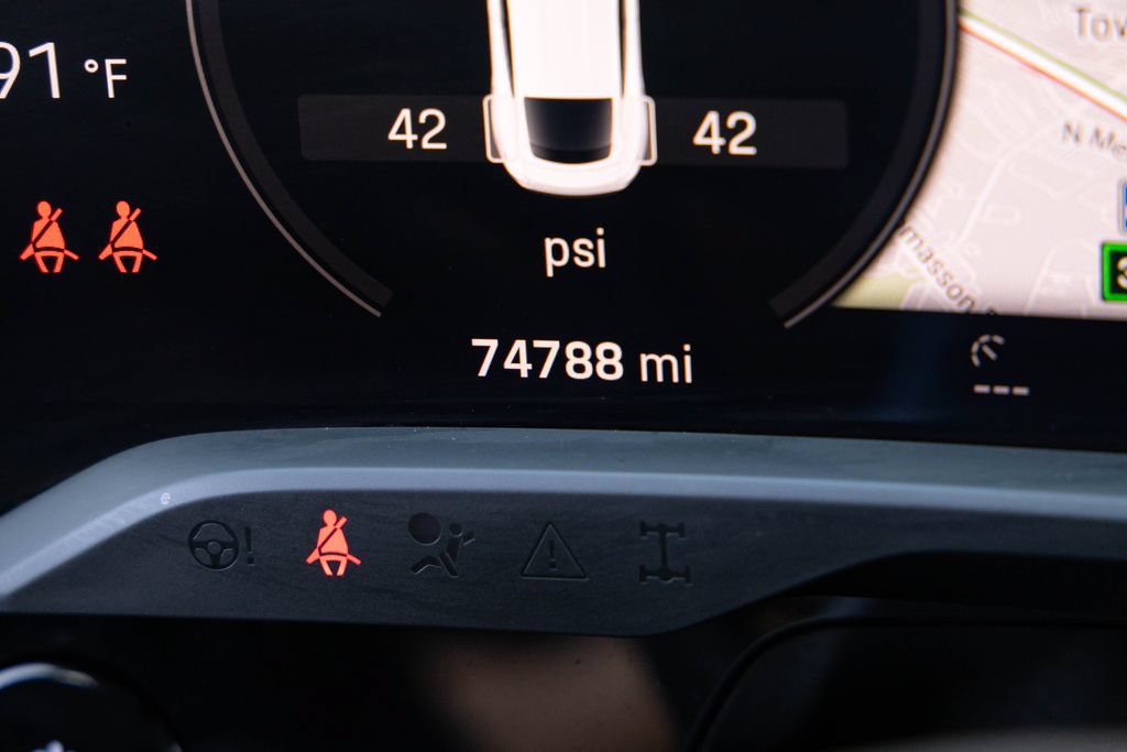 Used 2022 Porsche Taycan 4S AWD/4WD image 18