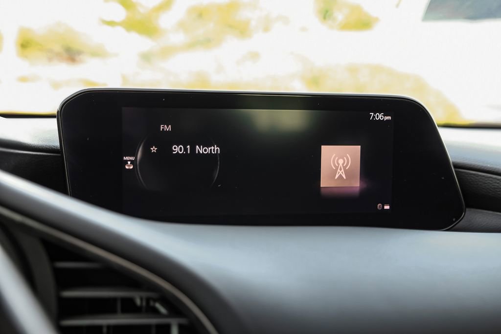 Used 2022 MAZDA MAZDA3 s FWD image 30