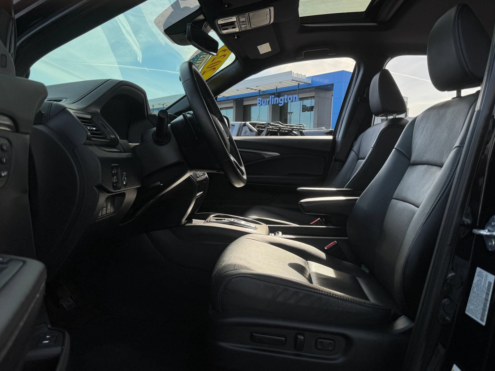 Used 2023 Honda Passport EX-L image 12