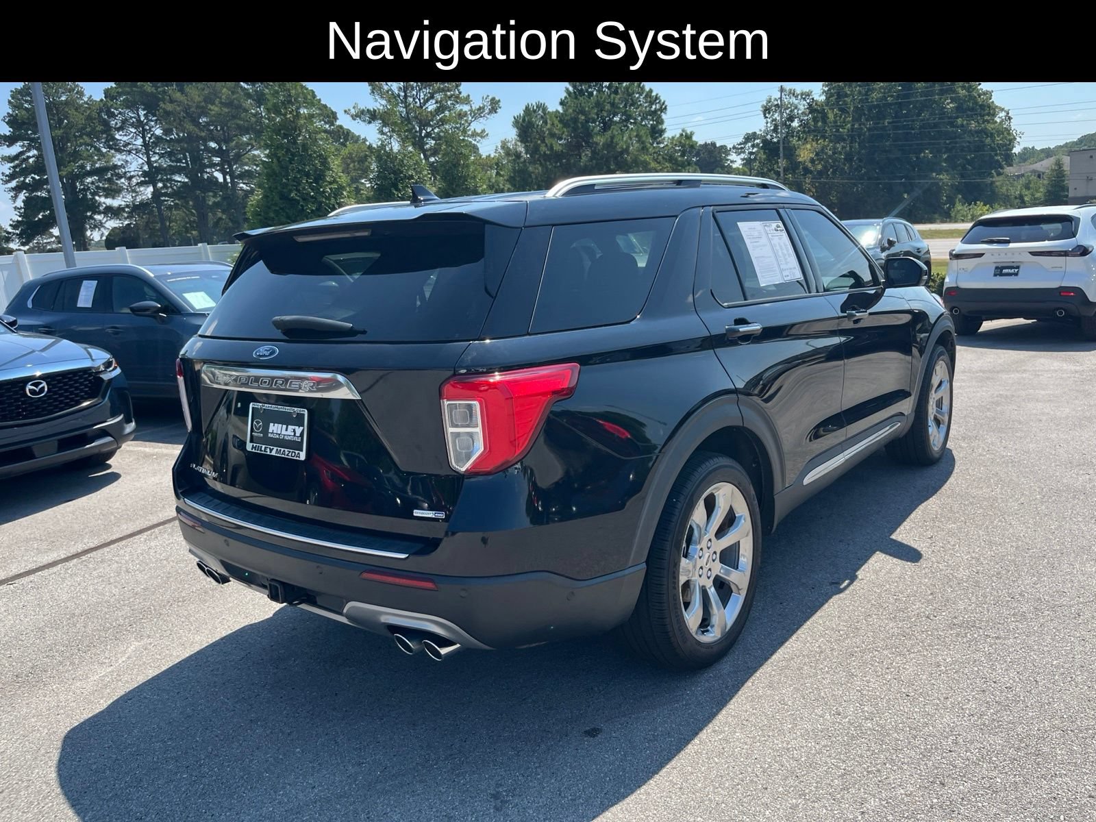 Used 2020 Ford Explorer Platinum w/ Premium Technology Package AWD/4WD image 3