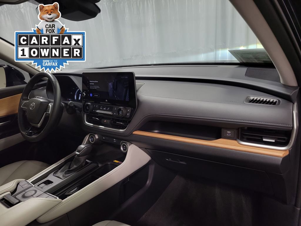 Used 2024 Toyota Grand Highlander Limited image 30