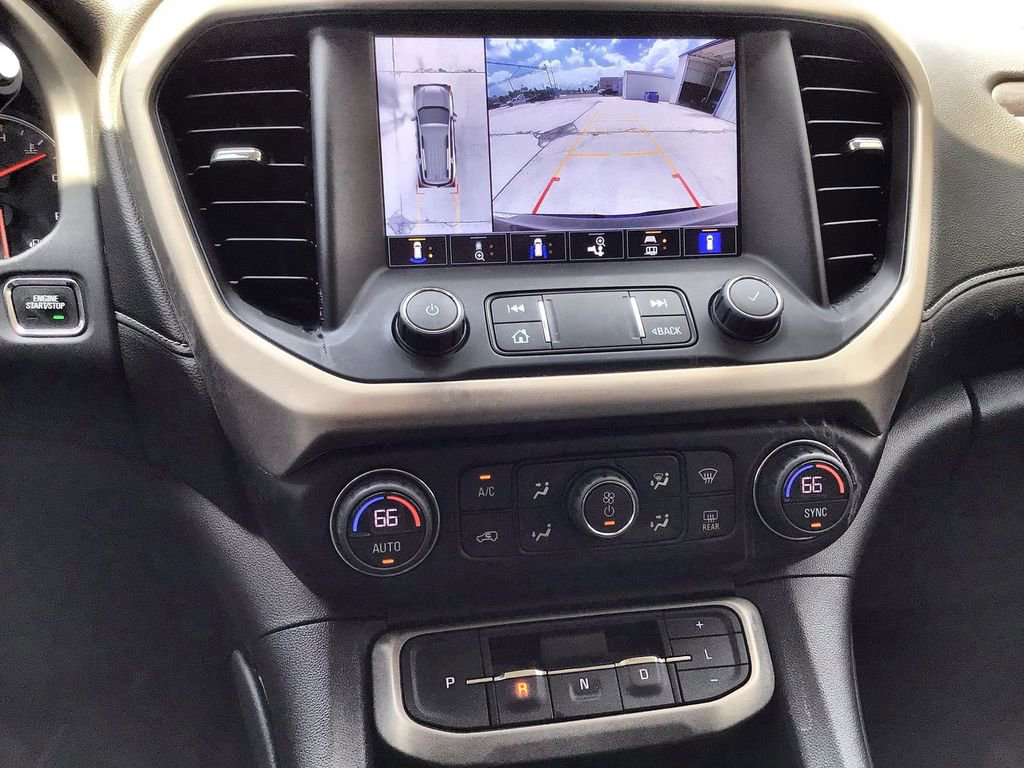 Used 2022 GMC Acadia Denali w/ Denali Ultimate Package FWD image 15