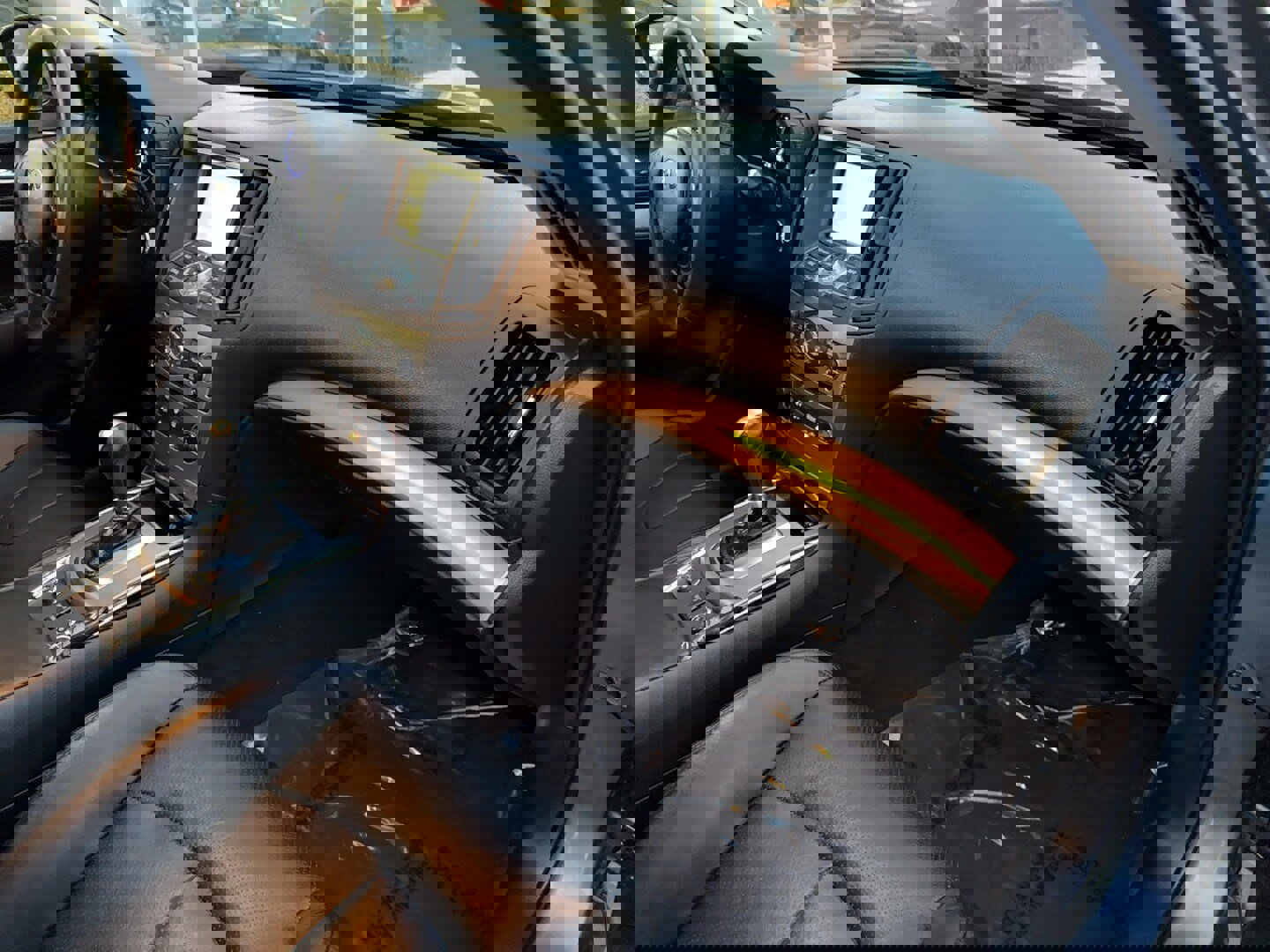 Used 2010 INFINITI G37 x Sedan w/ Premium Pkg image 21