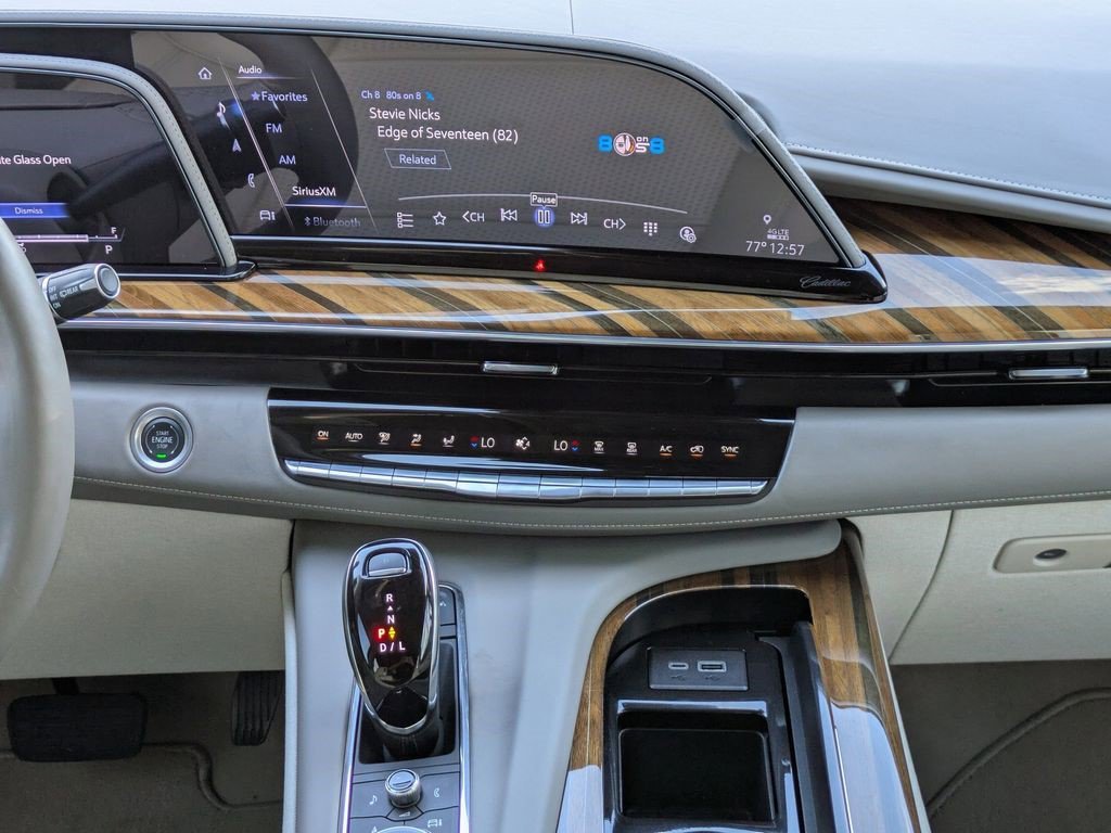 Certified 2024 Cadillac Escalade ESV Premium Luxury Platinum w/ Heavy-Duty Trailer Package image 23