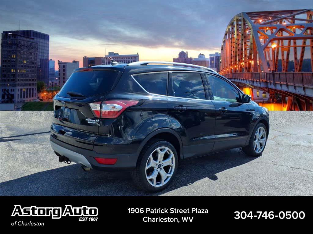 Used 2018 Ford Escape Titanium w/ Ford Safe & Smart Package AWD/4WD image 3