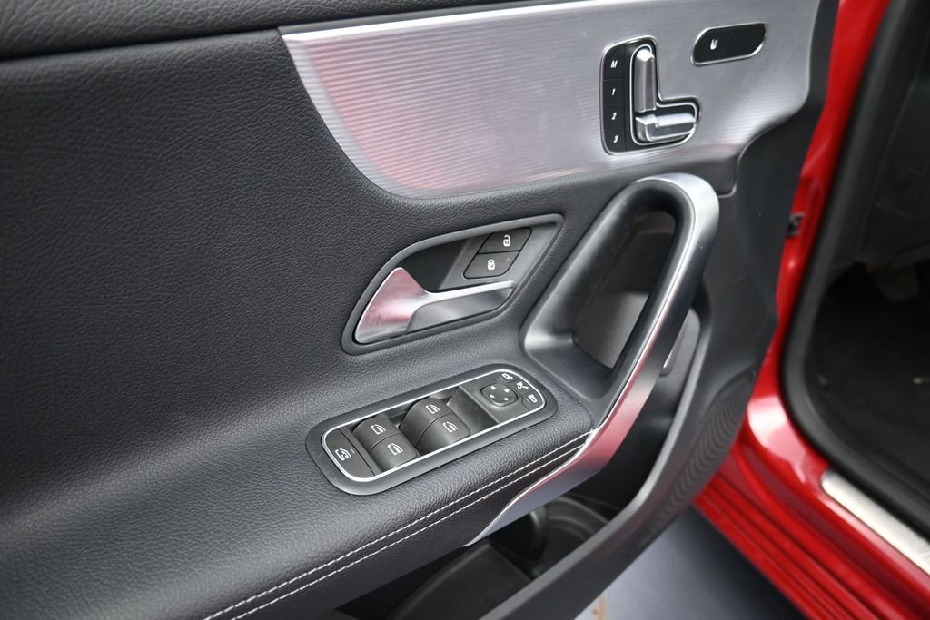 Used 2022 Mercedes-Benz A 220 4MATIC image 9