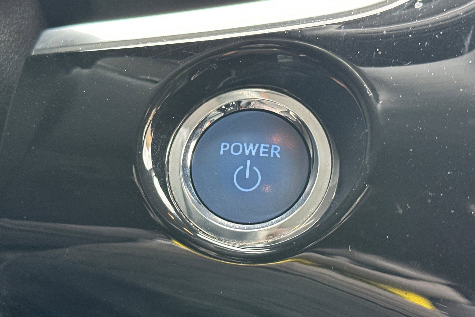 Used 2022 Toyota Prius Prime XLE image 21