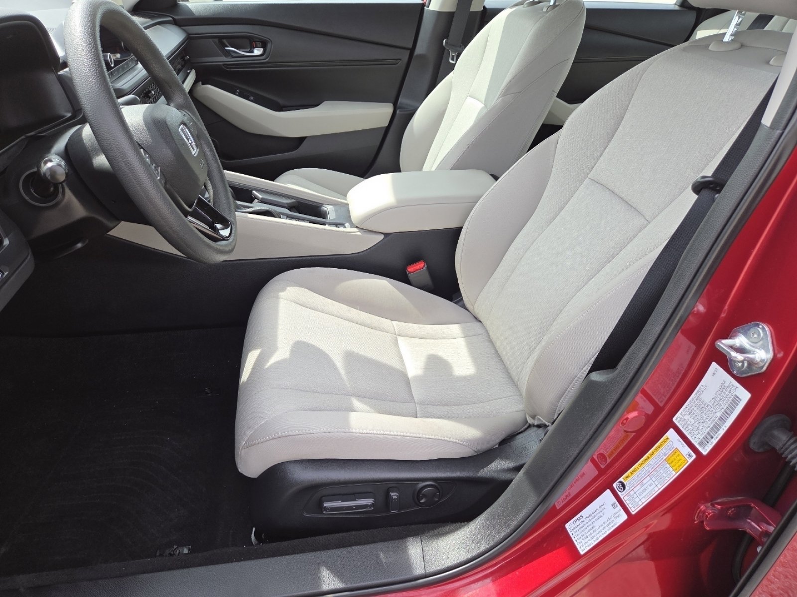 Used 2023 Honda Accord EX image 22