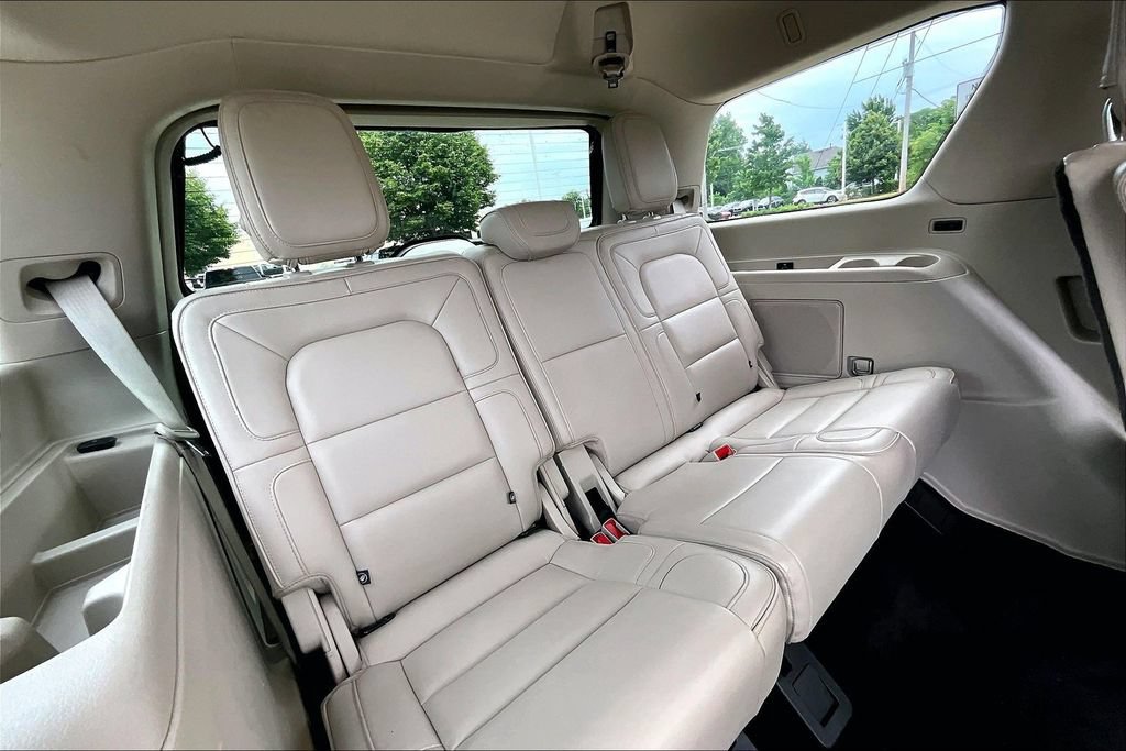 Used 2018 Lincoln Navigator Reserve AWD/4WD image 33