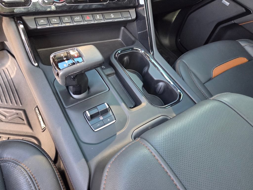 Used 2025 GMC Sierra 1500 AT4 w/ AT4 Premium Package AWD/4WD image 29