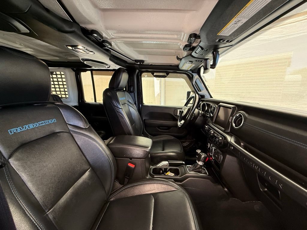Used 2022 Jeep Wrangler Unlimited Rubicon 4xe w/ Cold Weather Group AWD/4WD image 14