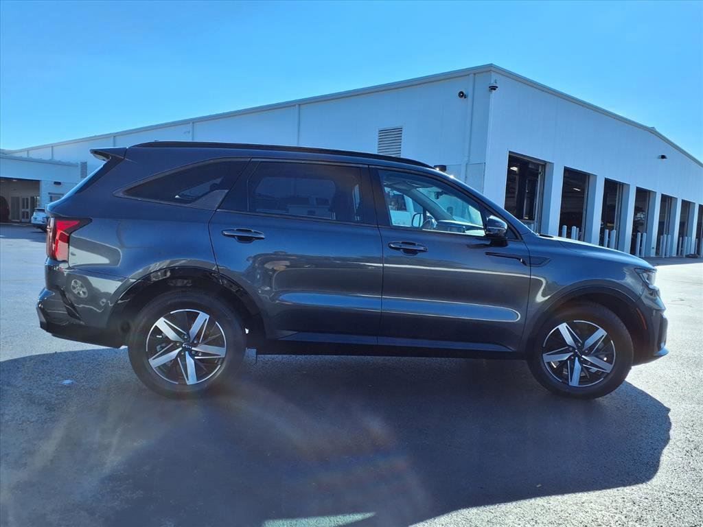 Used 2022 Kia Sorento EX w/ Panoramic Sunroof Package image 34