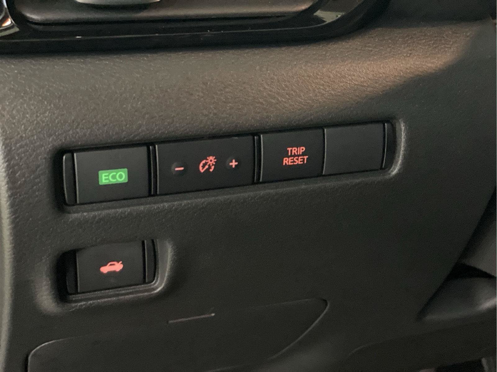 Used 2025 Nissan Sentra SV w/ All-Weather Package FWD image 19