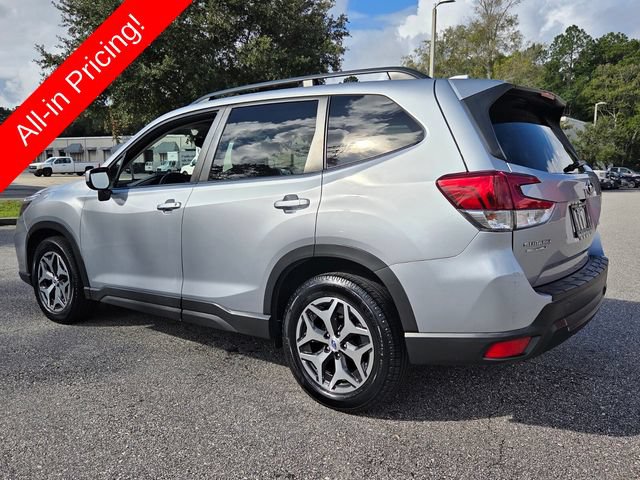 Used 2019 Subaru Forester Premium AWD/4WD image 3