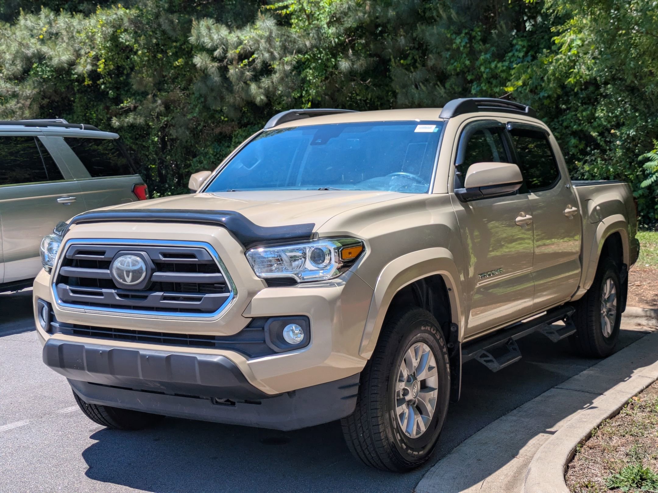 Used 2019 Toyota Tacoma SR5 RWD image 6