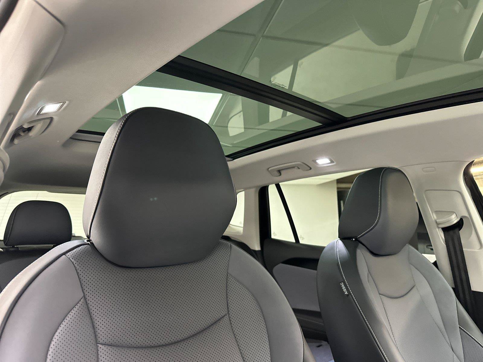 New 2026 Volkswagen Tiguan SE AWD/4WD image 16