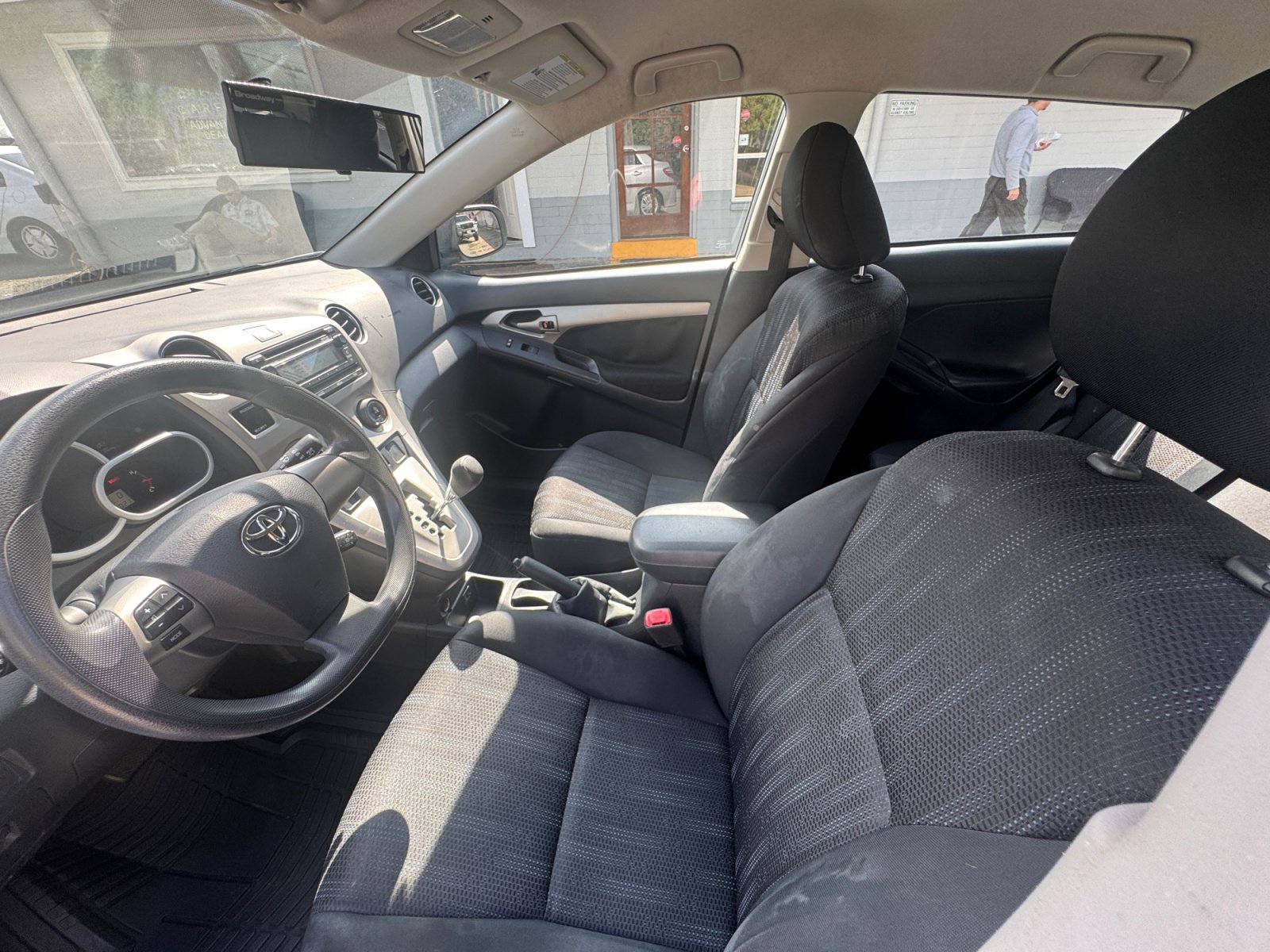 Used 2013 Toyota Matrix L FWD image 22
