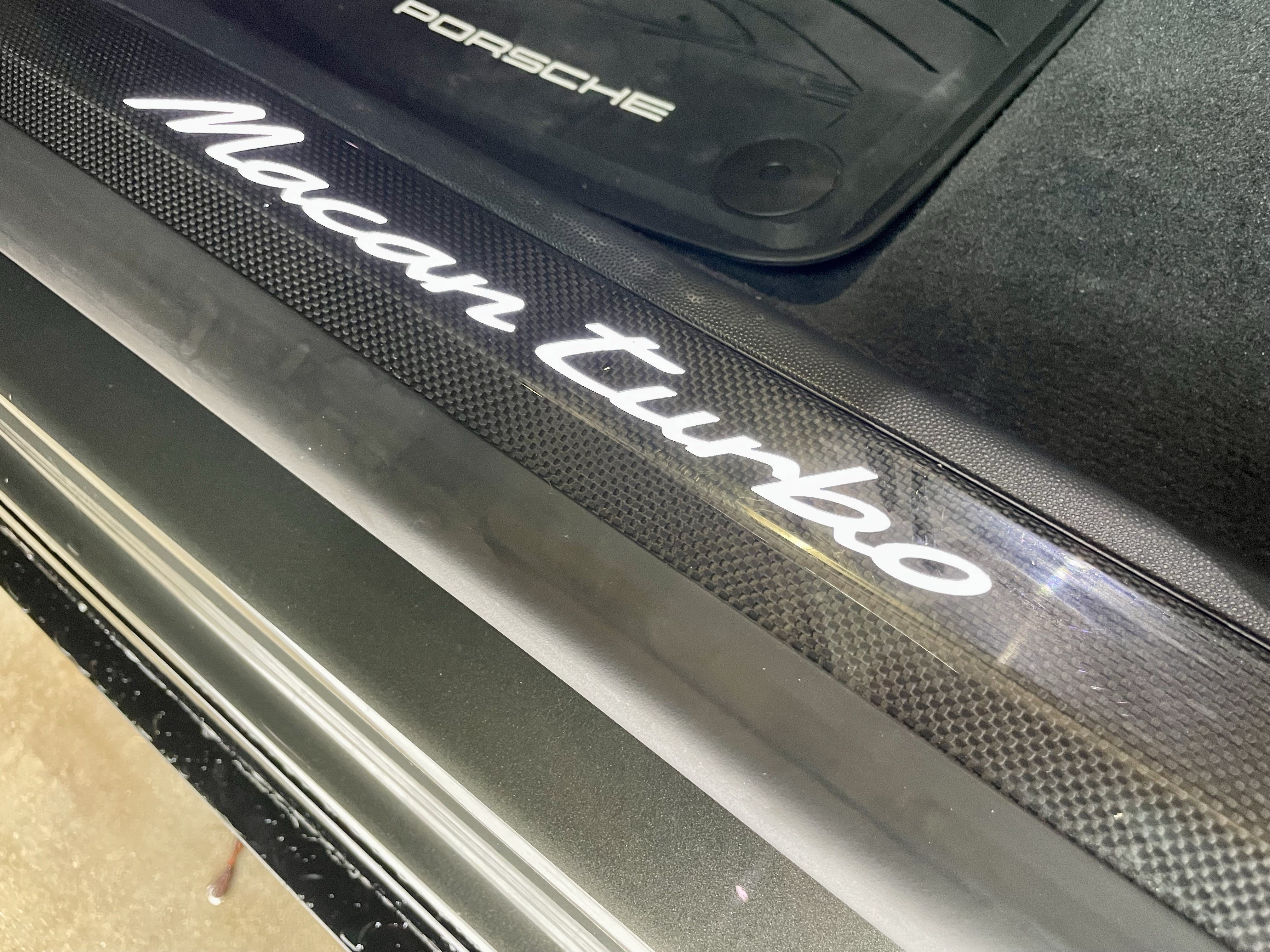 Used 2025 Porsche Macan Turbo Electric AWD/4WD image 33