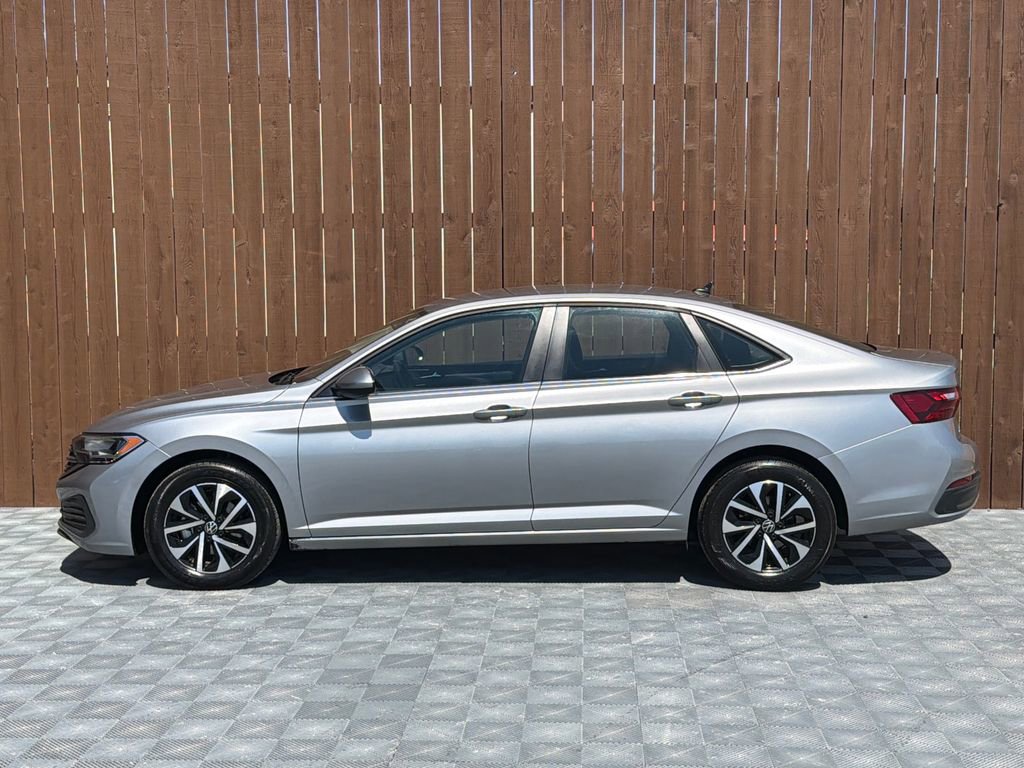 Used 2024 Volkswagen Jetta S image 12