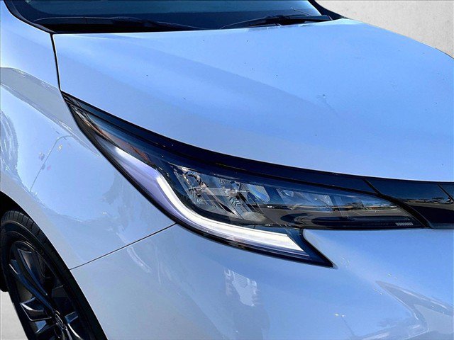 Used 2026 Toyota Sienna XSE FWD image 28