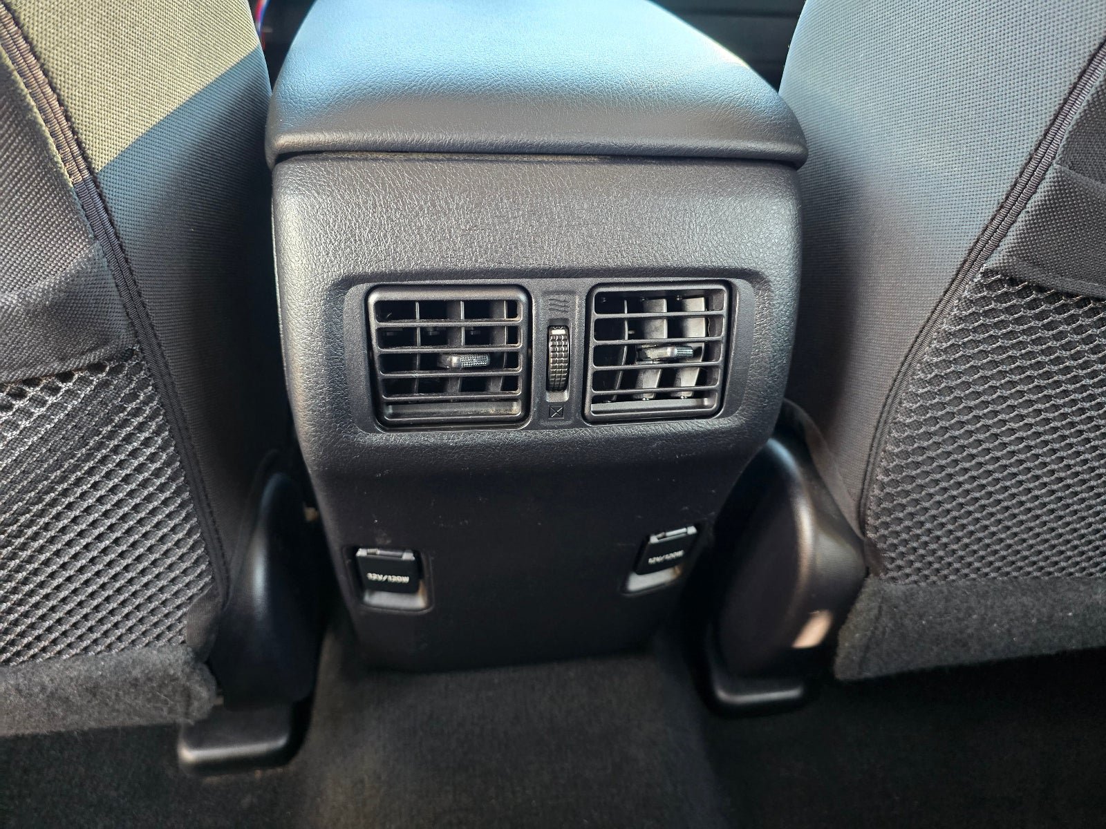 Used 2014 Toyota 4Runner SR5 AWD/4WD image 24