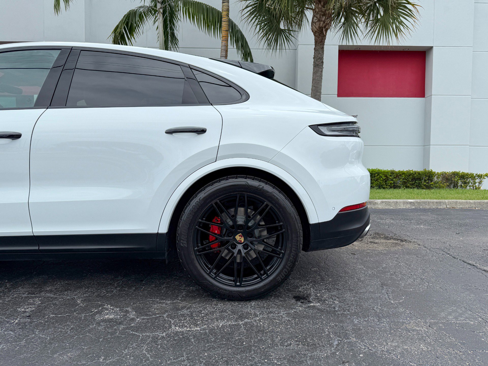 Used 2024 Porsche Cayenne S image 22