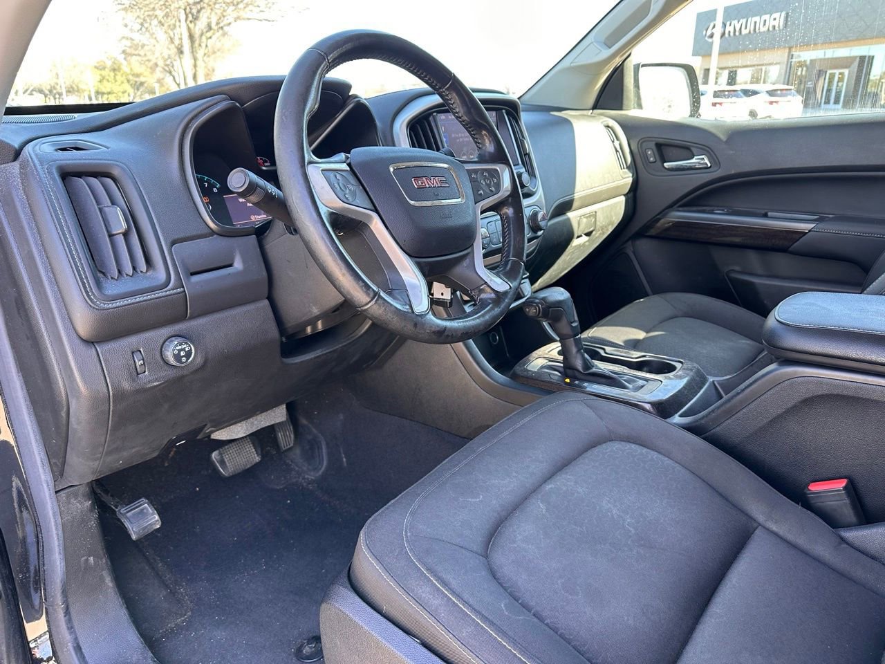 Used 2019 GMC Canyon SLE w/ Elevation Edition image 18