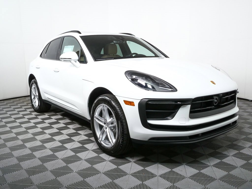 New 2026 Porsche Macan image 28