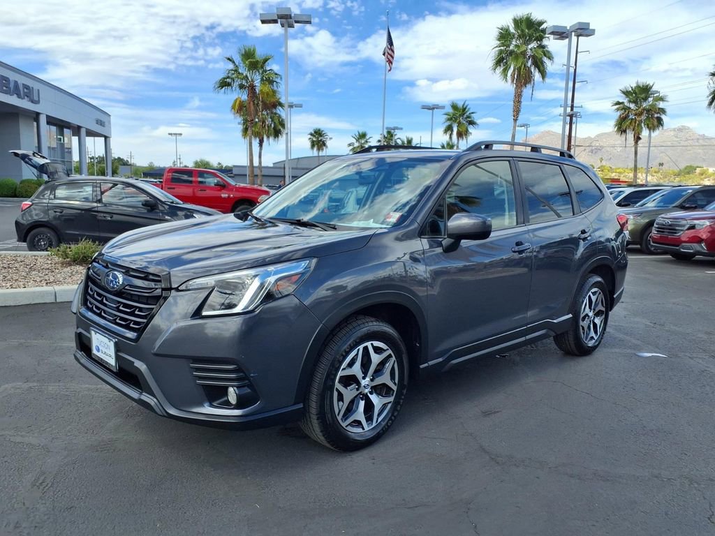 Used 2023 Subaru Forester Premium image 7