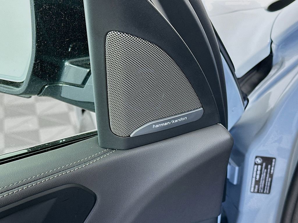 New 2026 BMW X5 xDrive50e image 25