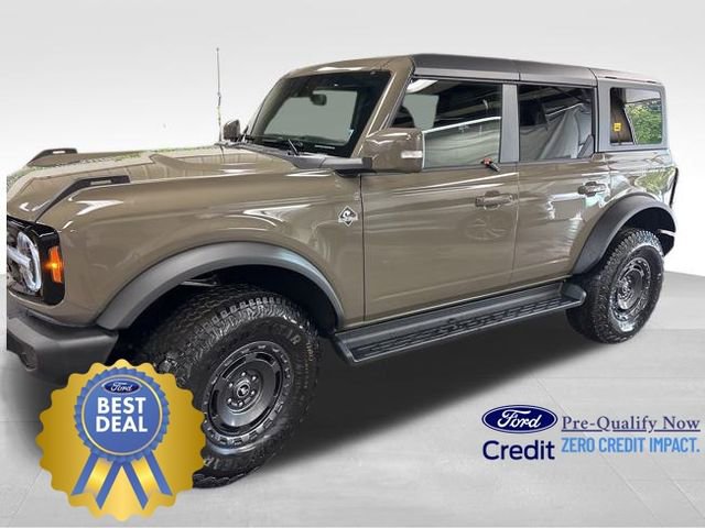 New 2025 Ford Bronco Outer Banks image 2