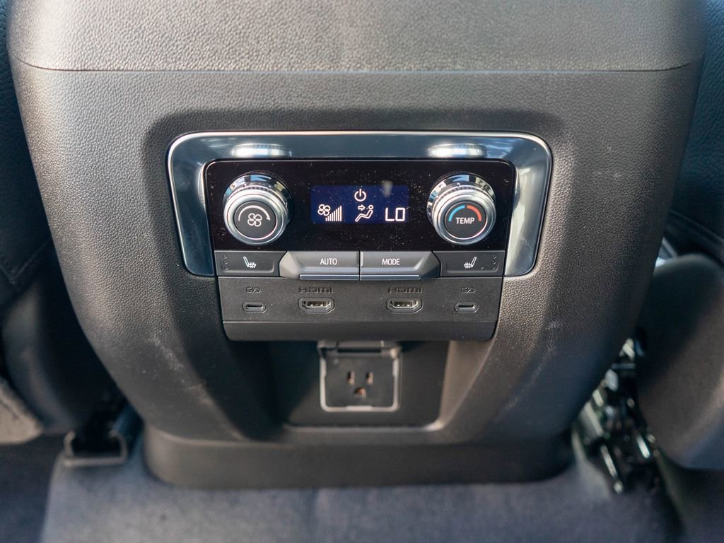 New 2026 GMC Yukon XL Denali w/ Denali Reserve Package image 16