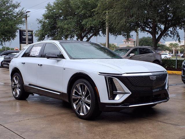 New 2026 Cadillac Lyriq Signature Luxury w/ Nappa Leather Package RWD image 5