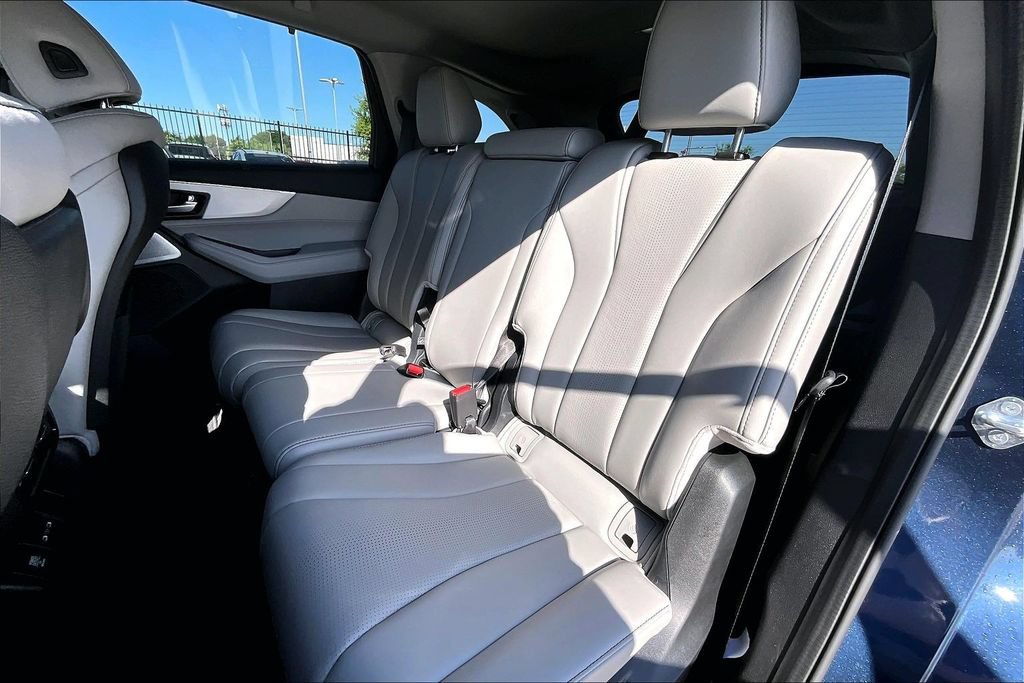 Certified 2026 Acura MDX FWD w/ Technology Package image 31