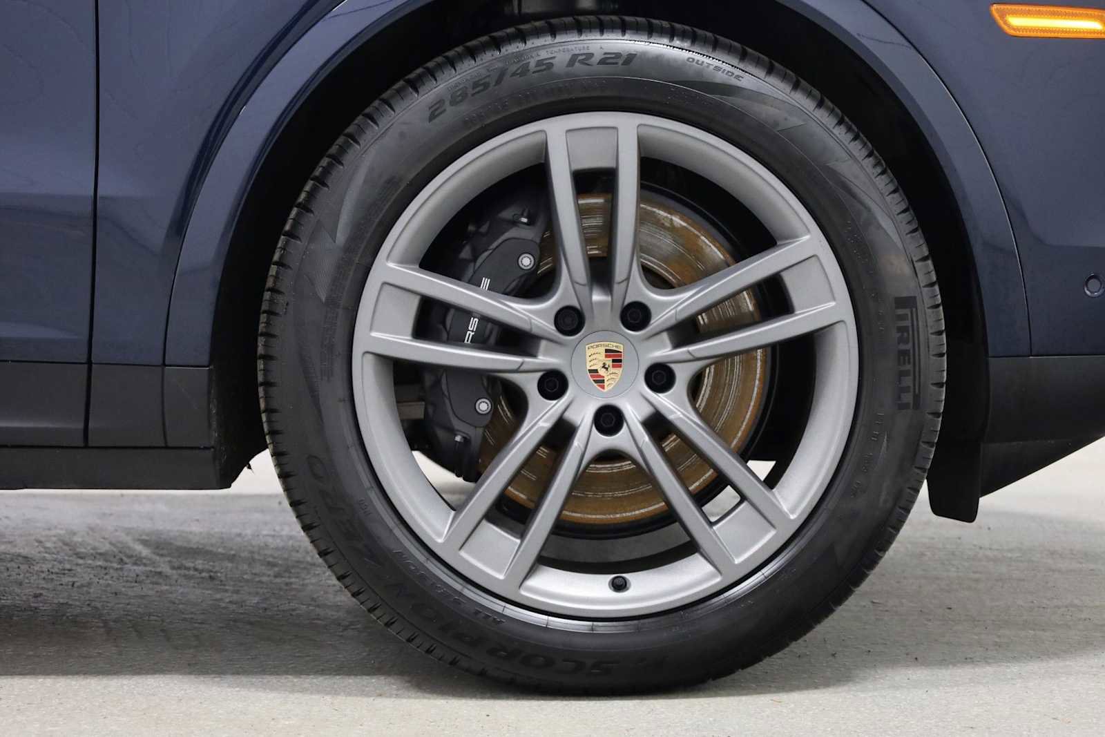 Certified 2025 Porsche Cayenne image 12