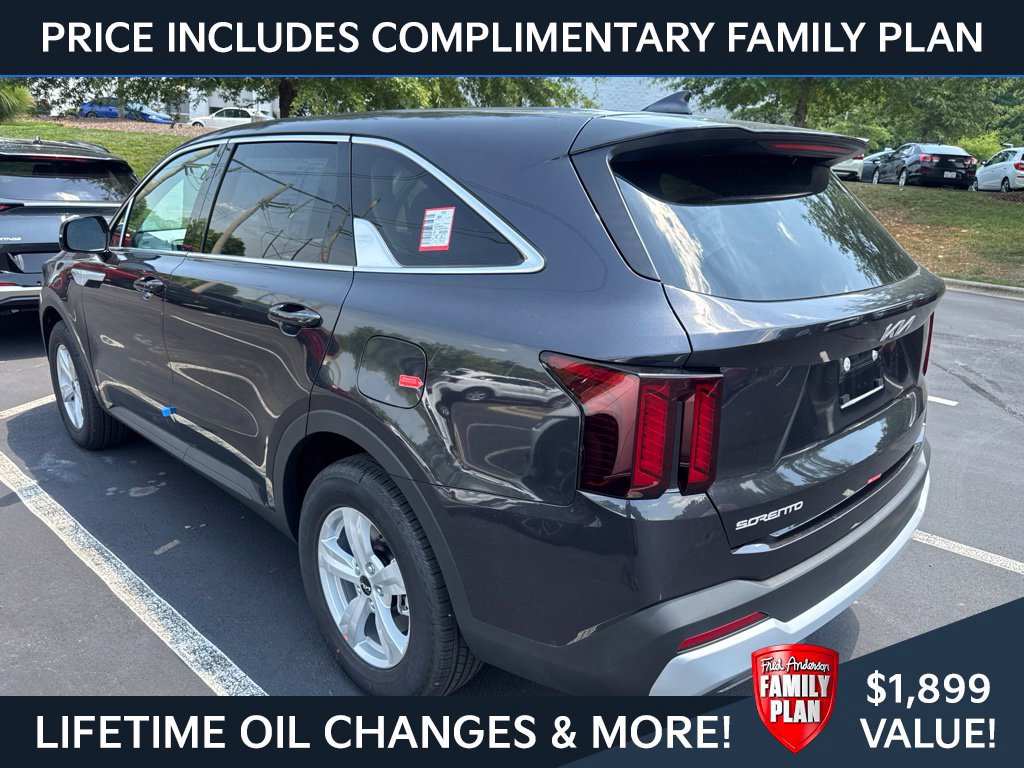 New 2026 Kia Sorento LX FWD image 15