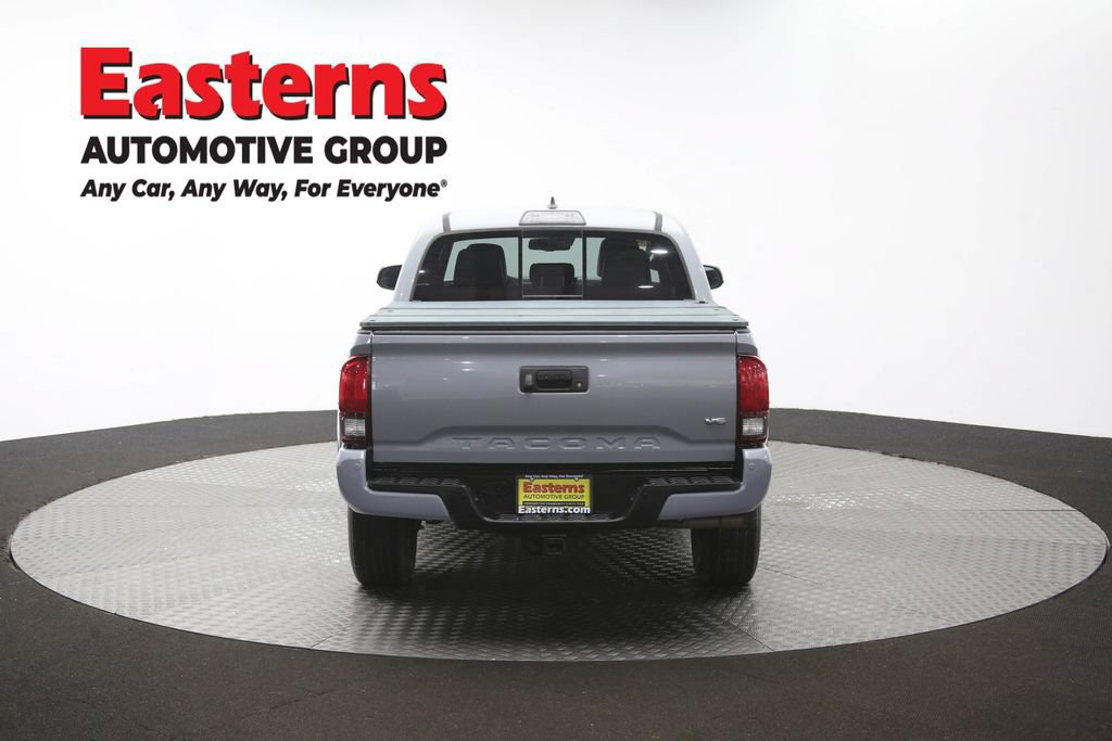 Used 2018 Toyota Tacoma TRD Sport AWD/4WD image 40