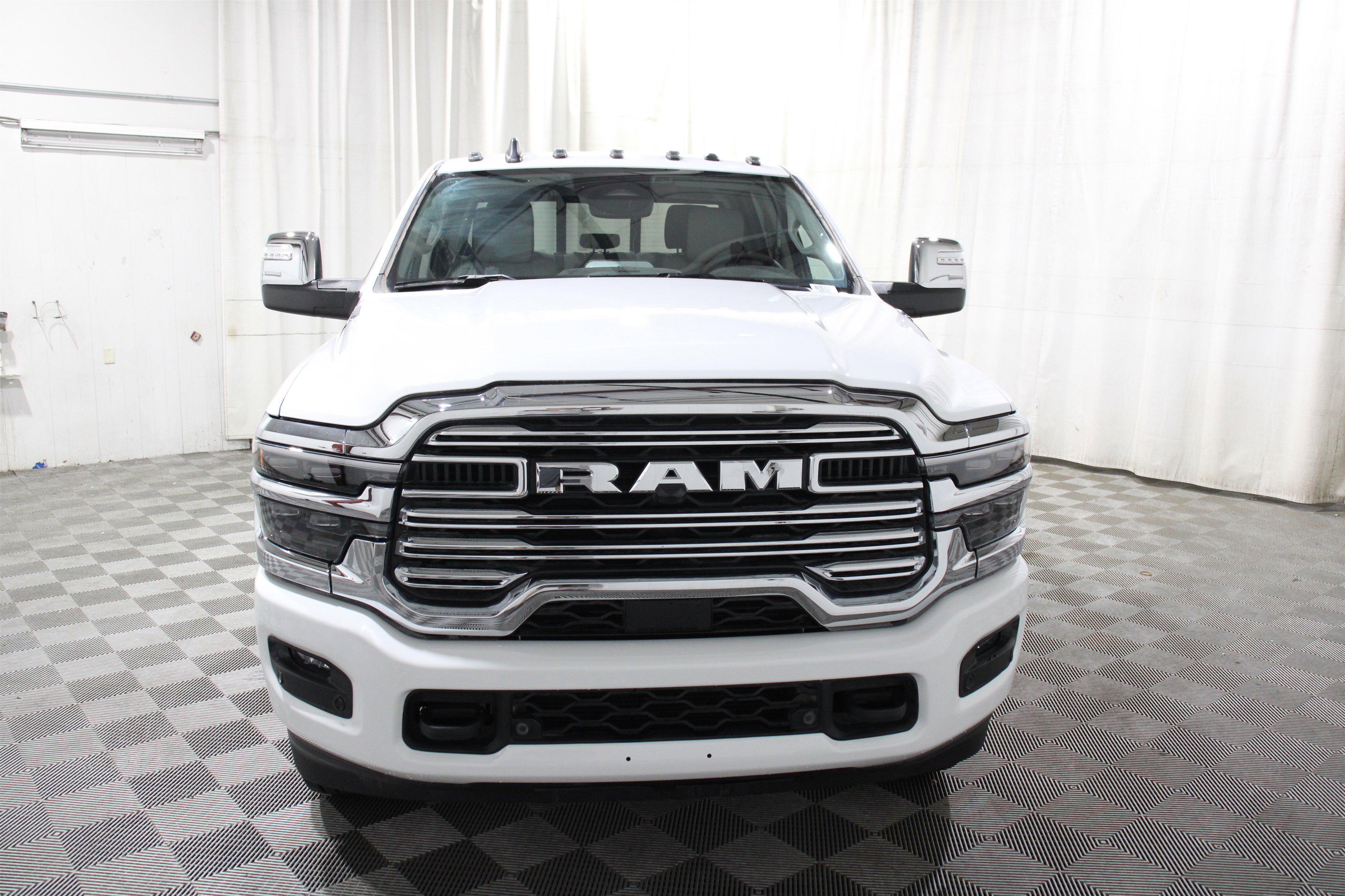 New 2025 RAM 2500 Laramie image 31
