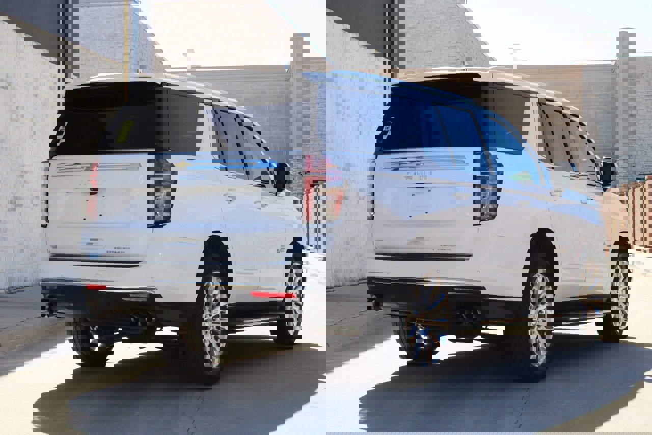 Used 2021 Chevrolet Tahoe Premier w/ Premium Package image 3