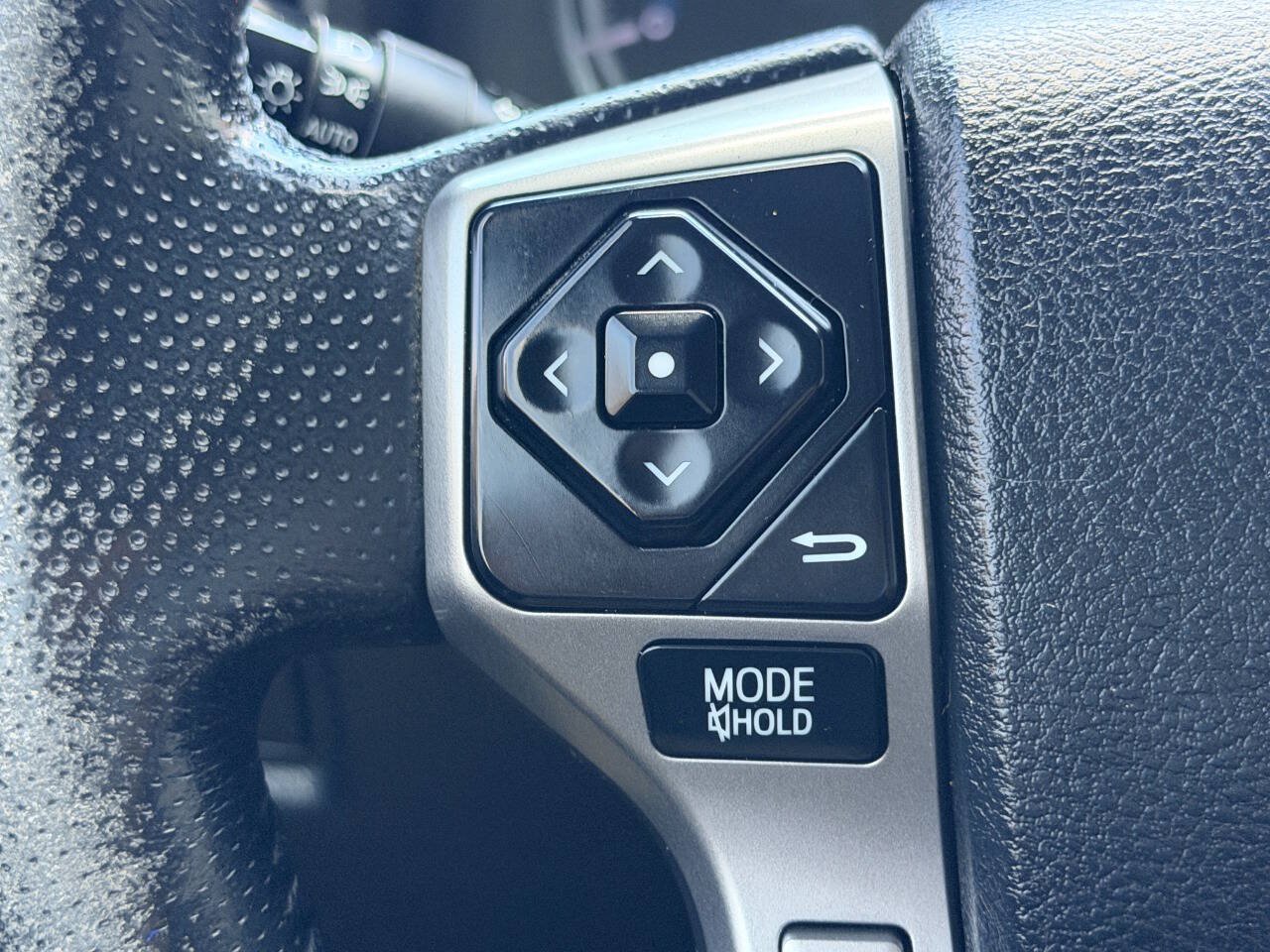 Used 2014 Toyota 4Runner Limited AWD/4WD image 32