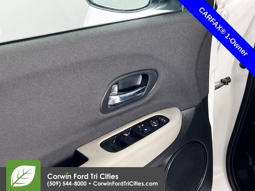 Used 2022 Honda HR-V LX image 12