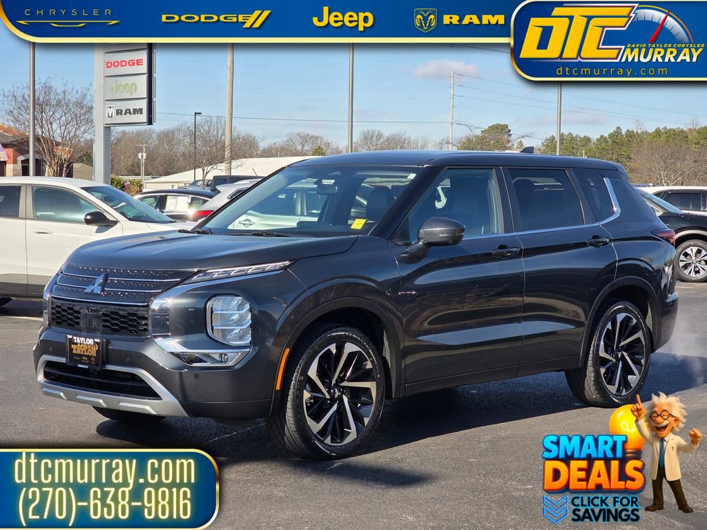 Used 2024 Mitsubishi Outlander SE image 3