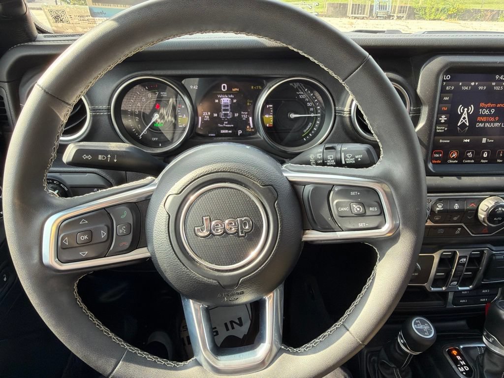 Used 2023 Jeep Wrangler Unlimited Sahara w/ Cold Weather Group AWD/4WD image 11
