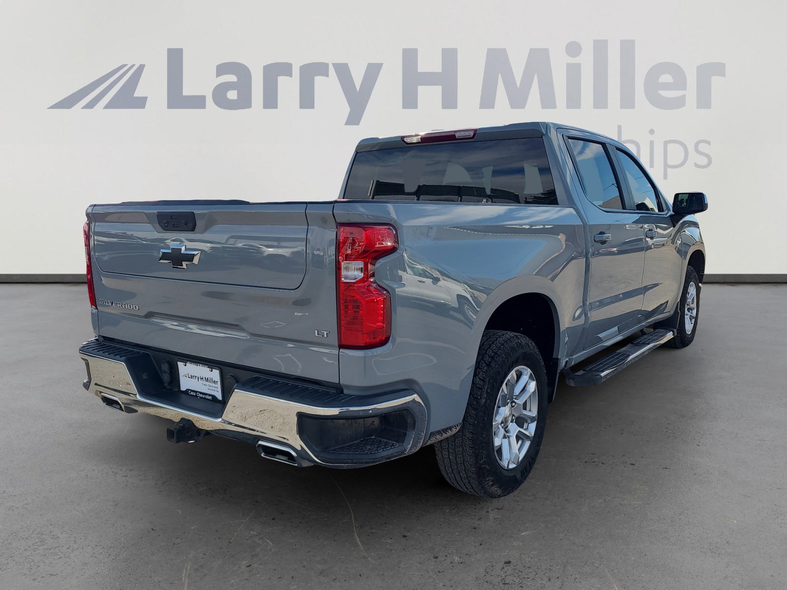 Used 2024 Chevrolet Silverado 1500 LT w/ Z71 Off-Road Package image 5